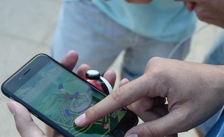 Internet LTE pozwala np. grać na smartfonie w gry sieciowe.