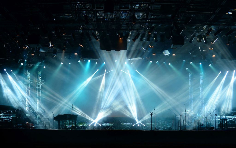 Głuchoniema pozywa za koncert bez tłumacza języka migowego
