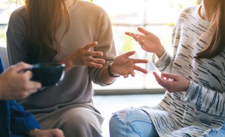 Czy rozmawiamy mniej niż kiedyś?