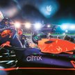 Holender Max Verstappen wykorzystuje na torze to, że ma w tym sezonie najlepszy zespół i najlepszy b
