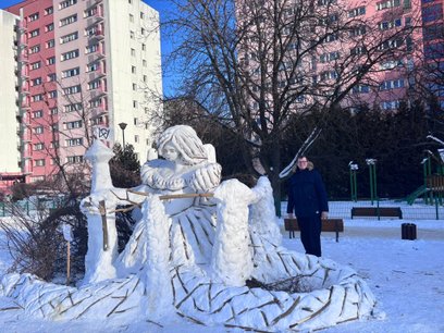 O skali bielańskiej instalacji najlepiej świadczy fakt, że dorosły mężczyzna o wzroście blisko 190 c