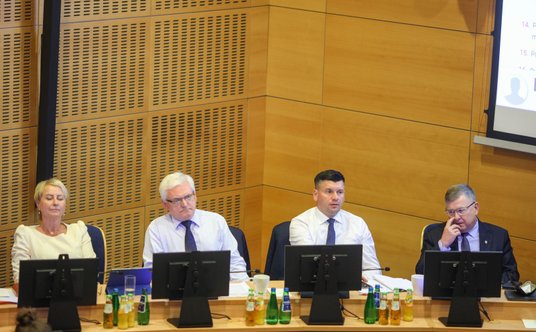 Członkowie dotychczasowego zarządu województwa małopolskiego, od lewej: Iwona Gibas, wicemarszałkowi