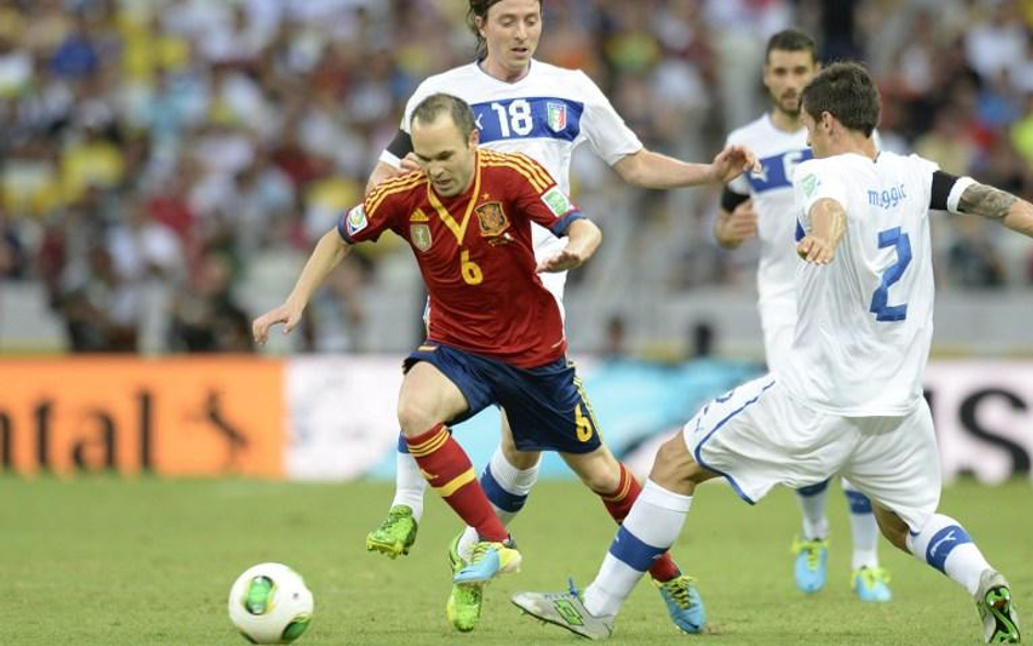 Iniesta ratuje klub przed spadkiem