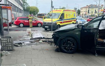 Kierowca próbował uniknąć zderzenia z innym pojazdem