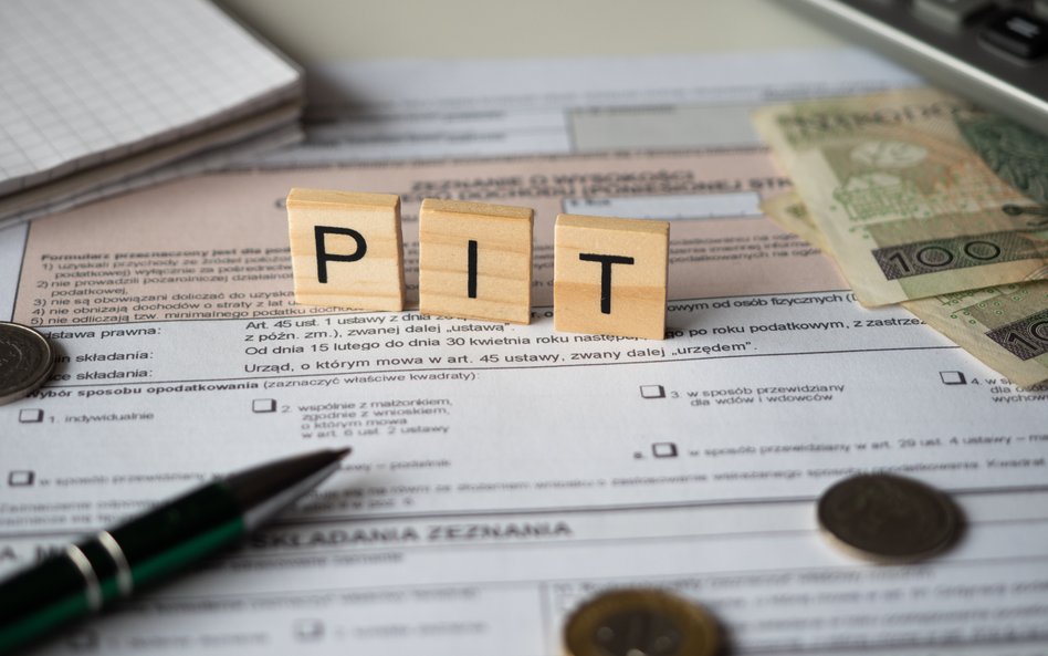 Ulga rehabilitacyjna przysługuje osobom niepełnosprawnym lub podatnikom, którzy utrzymują taką osobę