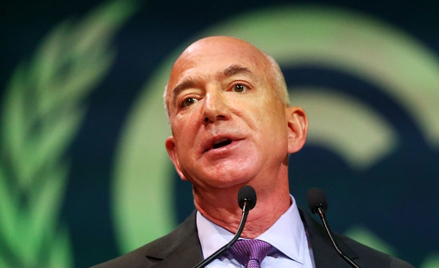 Jeff Bezos w 2021 roku zrezygnował z funkcji CEO w firmie Amazon, którą stworzył w 1994 roku.
