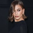 O Hailey Bieber można już powiedzieć, że jest wierną fanką ubrań projektowanych przez Polkę Magdę Bu