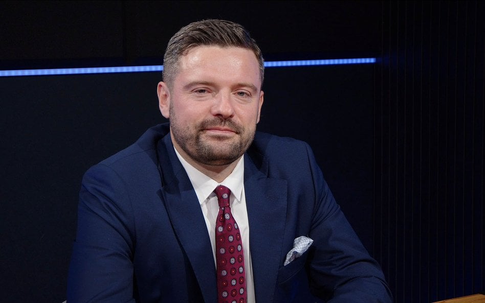 Gościem Przemysława Tychmanowicza w Parkiet TV był Konrad Ryczko, analityk DM BOŚ. Fot. mat. prasowe
