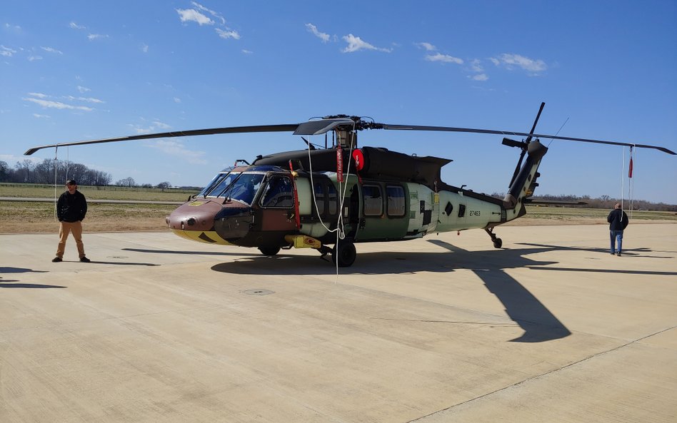 Pierwszy śmigłowiec UH-60M Black Hawk przeznaczony dla Litwy został już ukończony i aktualnie przech