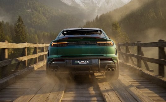 Lamborghini Urus SE Performante