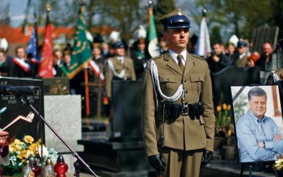 Jerzego Szmajdzińskiego, wicemarszałka Sejmu, pochowano na cmentarzu w warszawskim Wilanowie