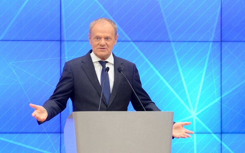 Prezes Rady Ministrów wskazał, że senior powinien dochodzić roszczeń poprzez złożenie wniosku o pono