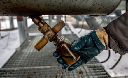 Groźba blokady Cieśniny Ormuz. Rynki reagują skokiem cen ropy