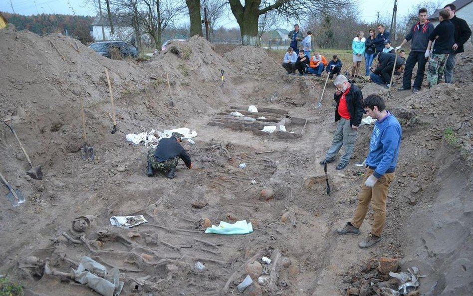 Ekshumacja w Dobrostanach