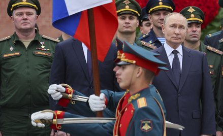 Władimir Putin ma przewagę nad Europą jeśli chodzi o liczebność wojsk lądowych