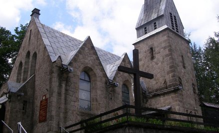 Do kościoła pod wezwaniem Św. Maksymiliana Marii Kolbego w Szklarskiej Porębie włamała się w nocy mł