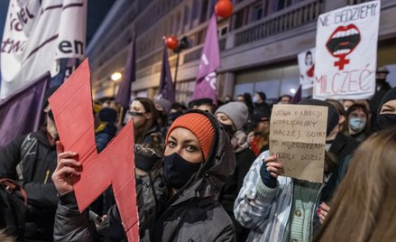 Badanie: Polityka, kryzys, Covid-19. Polska oczami młodych