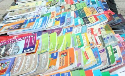 Advent zamierza skupić 100 proc. akcji WSiP, a następnie wycofać spółkę z giełdy