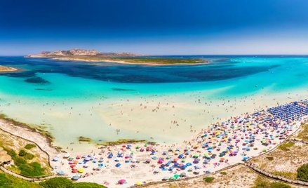 Wejście na plażę La Pelosa ma byc płatne