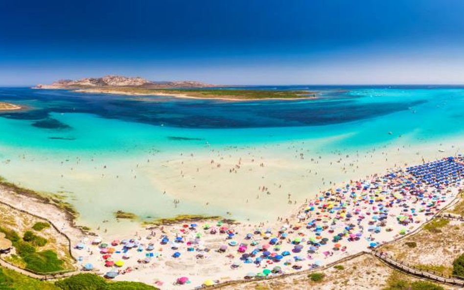 Wejście na plażę La Pelosa ma byc płatne