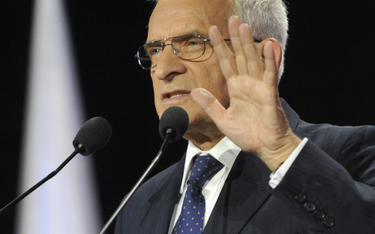 Jerzy Buzek: Unia to gospodarczy gigant i polityczny karzeł