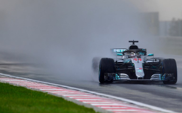 GP Węgier: deszcz rozdawał karty na Hungaroringu, pole position dla Lewisa Hamiltona