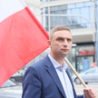 Robert Bąkiewicz twierdzi, że nie jest powiązany z PiS