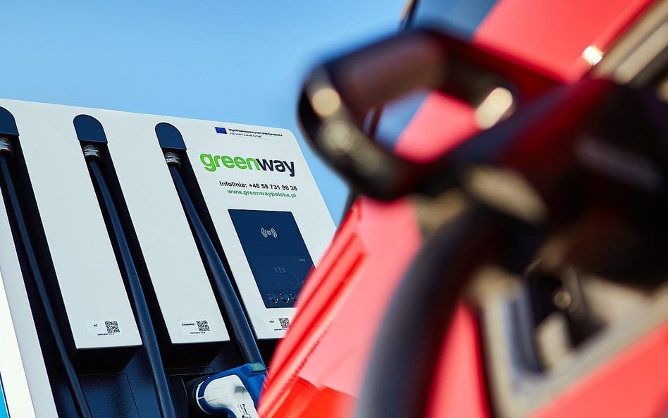 Od dzisiaj nowe taryfy ładowania elektryków. Dla stałych klientów będzie taniej