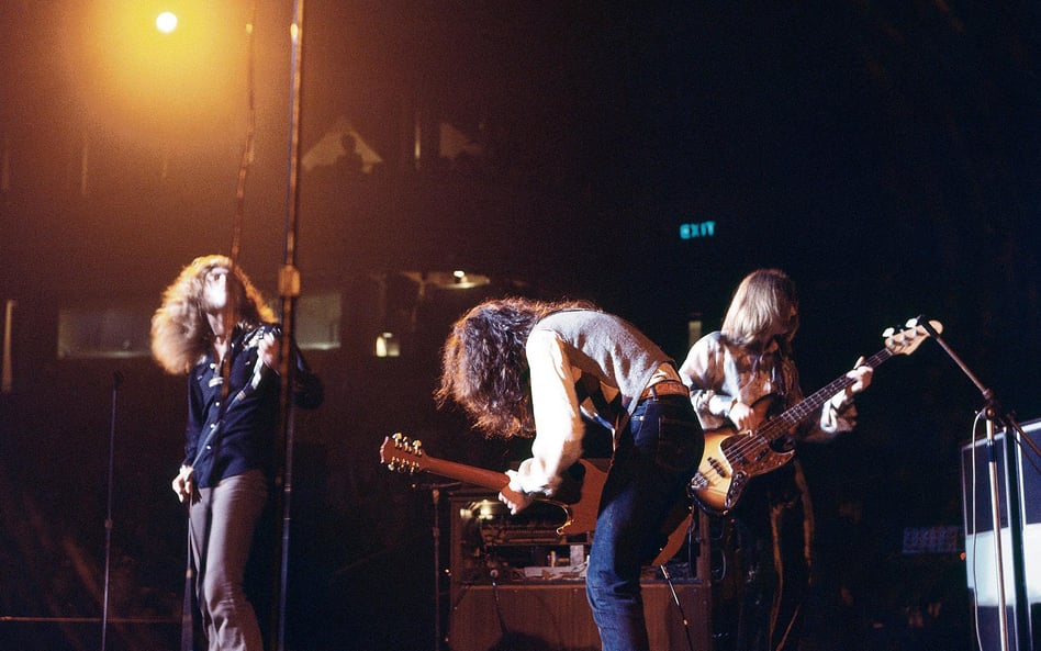 Robert Plant, Jimmy Page i John Paul Jones w Royal Albert Hall w Londynie 9 stycznia 1970, kadr z „B