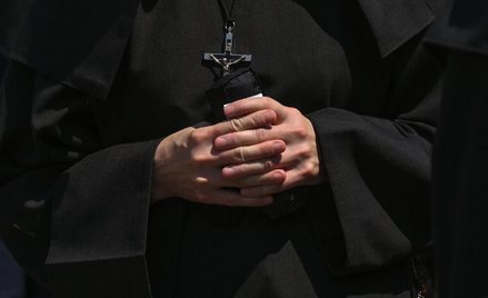 Znalezisko w mieszkaniu zmarłego księdza szokuje Niemcy