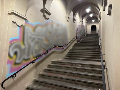 Od wyczyszczenia ścian do ponownego pojawienia się graffiti minęło zaledwie pół dnia