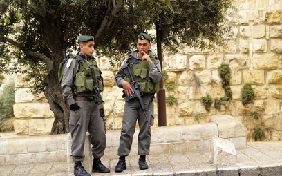 Izraelski minister ostrzega: Możemy najechać Liban