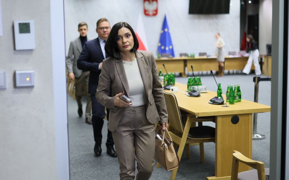 Przewodnicząca sejmowej Komisji śledczej ds. inwigilacji systemem Pegasus Magdalena Sroka po posiedz