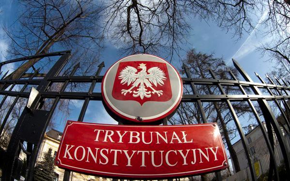Trybunał Konstytucyjny wypowie się na temat obligatoryjnej zamiany grzywny na zastępczą karę aresztu