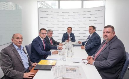 Uczestnicy debaty. Od lewej: dr Leszek Mellibruda, Dariusz Szczepaniuk, Maciej Bobrowicz, prowadzący