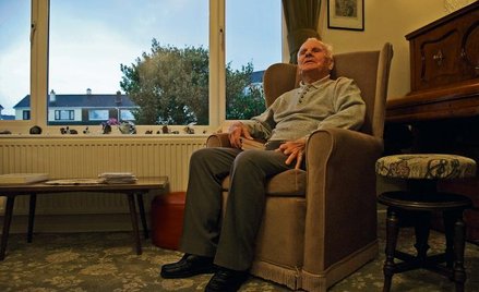 Witold Gliński w swoim domu w Kornwalii