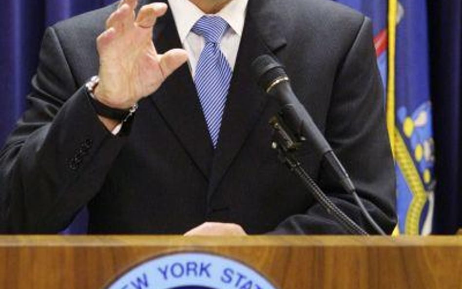 Prokurator generalny stanu Nowy Jork Andrew Cuomo podejrzewa, że banki z Wall Street ukrywały przed 