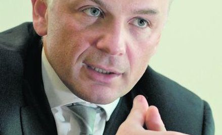 Paweł Gricuk, prezes Petrolinvestu (u góry) uważa, że prowizja dla Prokomu, kontrolowanego przez Rys