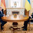 Kijów, 14 lutego. Kanclerz Olaf Scholz (z lewej) i prezydent Wołodymyr Zełenski w sprawie NATO mówil