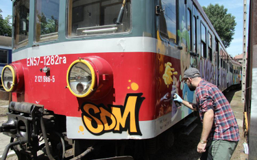 Grafficiarze pomalowali pociąg na ŚDM