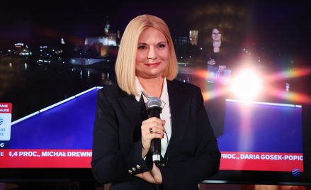 Monika Piątkowska podczas wieczoru wyborczego w swoim sztabie w Krakowie.