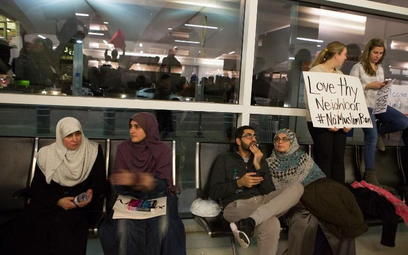USA - obcokrajowcy zatrzymywani na lotniskach