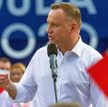 Dziś okazuje się, że podpisana przez prezydenta Dudę Karta Rodziny ma służyć emerytom i godnemu życi