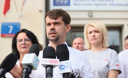 Kampania wyborcza do parlamentu 2023. Lider AgroUnii Michał Kołodziejczak podczas konferencji prasow