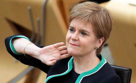 Sturgeon do Szkotów: Obostrzenia raczej nieuniknione