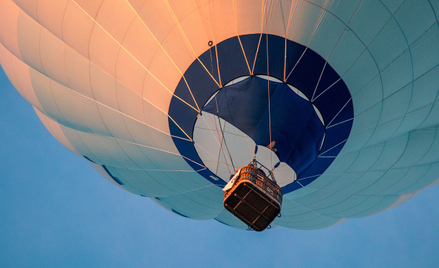 Podlasie: Wypadek balonu na ogrzane powietrze. Są ranni