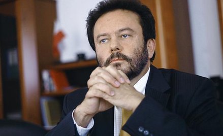 Radosław Mleczko, wiceminister pracy, uważa, że wydzielenie ojcom miesiąca urlopu z obecnego nie będ