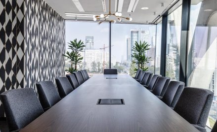 Miażdżące zwycięstwo stolicy