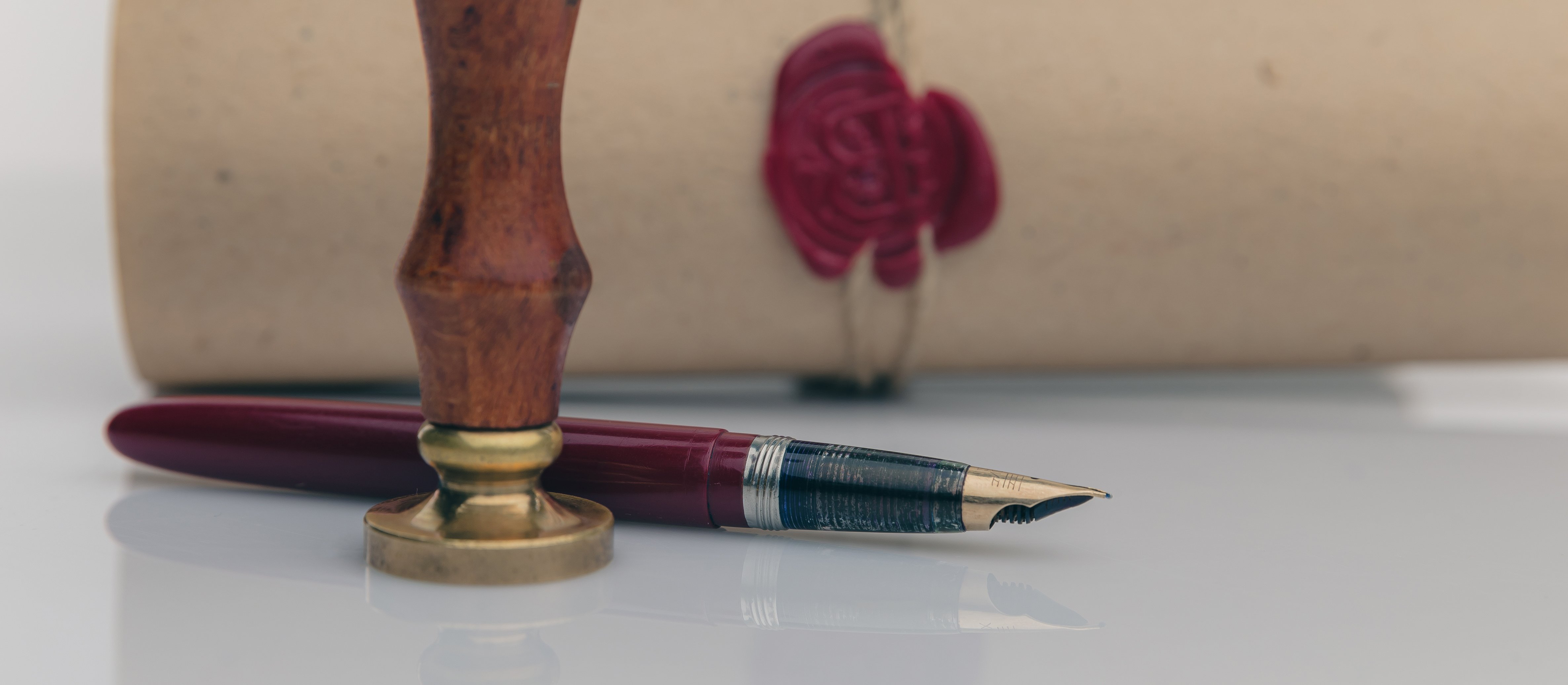 Czy darowizna sprzed lat liczy się do spadku? Jak wpływa na zachowek?