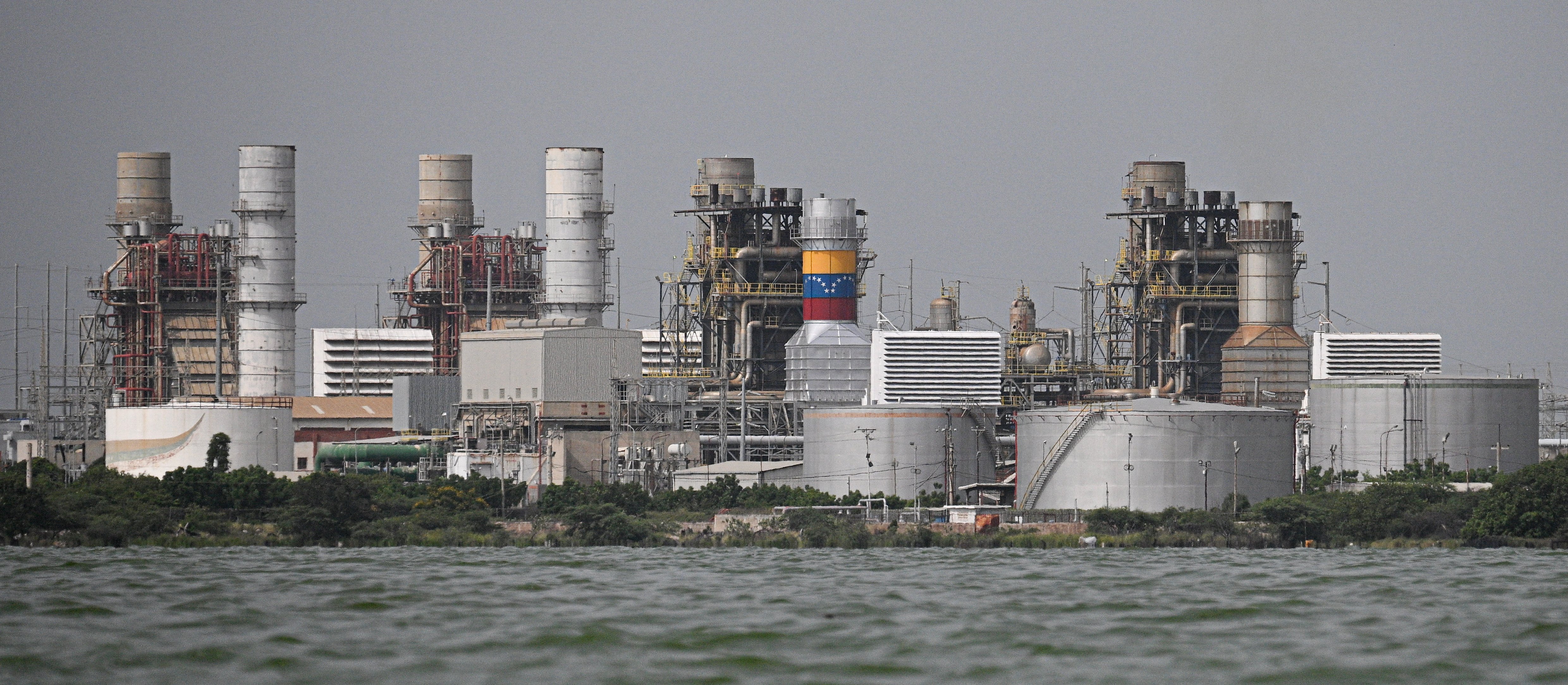 Trump gotowy na naftowy biznes w Wenezueli. Ile ropy czeka na amerykańskie koncerny?